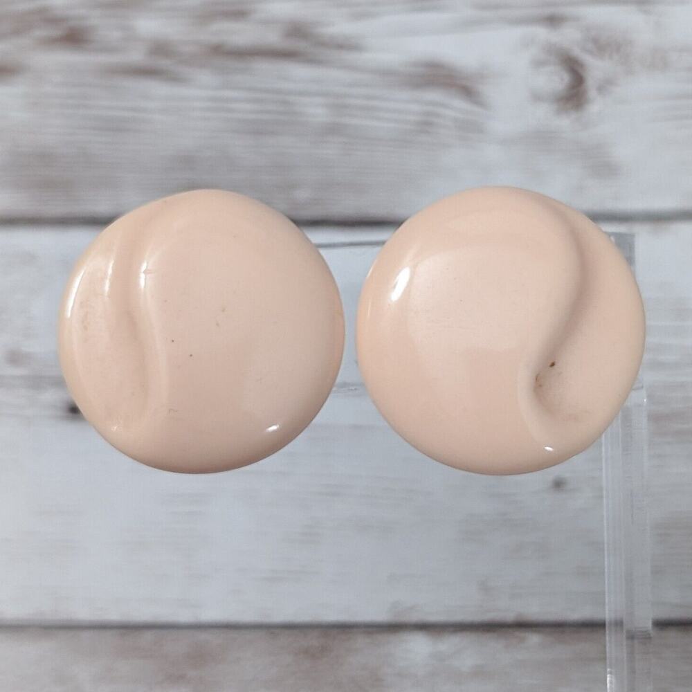 Vintage Clip On Earrings - Light Pink Circle with Design - 1 & 1/8" Retro